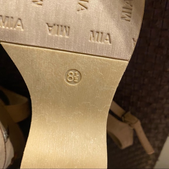 MIA Beige Embroidered Wedge Sandals - Picture 11 of 11